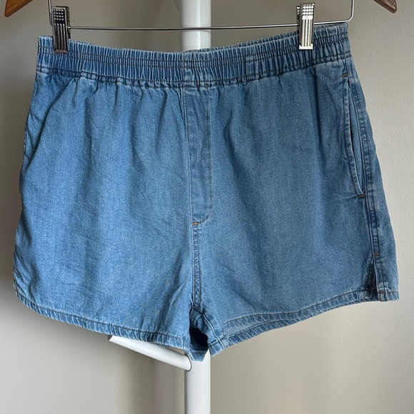 Denim Forum The ‘90s So-Soft Lo-Rise Short Size Small - Picture 2 of 15